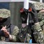 Боевики «ДНР» в районе н.п. Петровское проводят осмотр местности с помощью биноклей