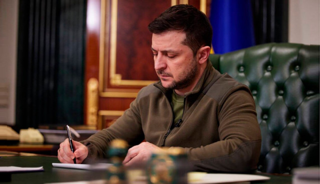 Зеленський створив 10 нових військових адміністрацій на окупованих територіях Донеччини Зеленський створив 10 нових військових адміністрацій на окупованих територіях Донеччини