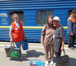 Евакуаційний поїзд з Донецької області доставив 46 осіб до Рівненщини