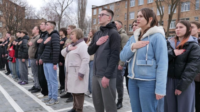 Молодь Донеччини пройшла патріотичний вишкіл у Кропивницькому Молодь Донеччини пройшла патріотичний вишкіл у Кропивницькому