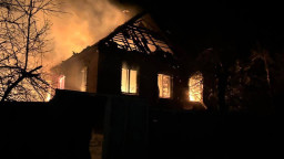 Унаслідок нічної атаки БпЛА в Краматорську пошкоджено житло та пожежне депо