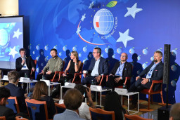 У Польщі презентували економічний проєкт із відновлення Маріуполя