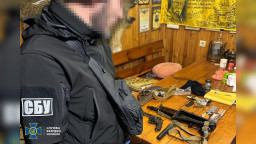 На Донеччині затримали двох мобілізованих за незаконний продаж зброї