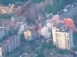 Авіація ЗСУ вдарила по штабу росіян у центрі Бахмута