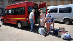 З прифронтового Родинського евакуюють жителів, місто залишилося без води і світла