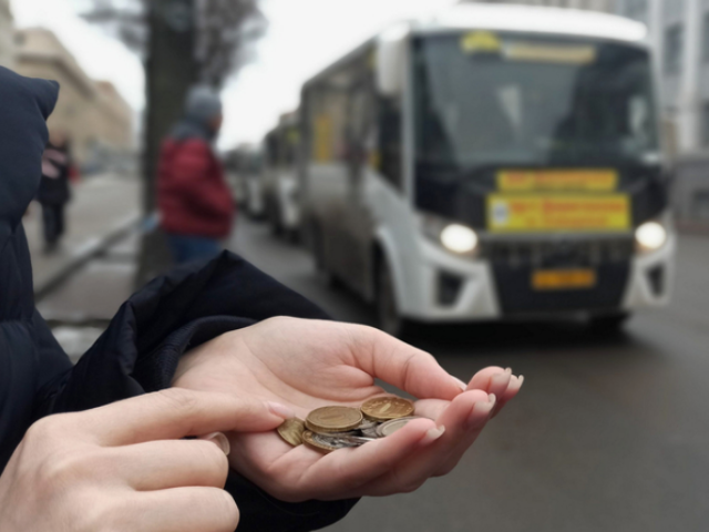 У самопроголошеній "ЛНР" з 1 лютого вдвічі подорожчав проїзд на міському та міжміському транспорті