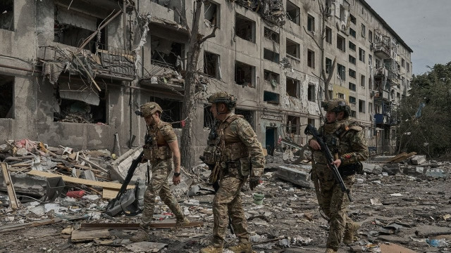 Оборона Покровська: українські сили формують нові маршрути постачання Оборона Покровська: українські сили формують нові маршрути постачання