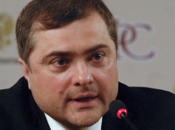 Кремлевский куратор "русской весны" Сурков заявил, что Москва не собирается менять Захарченко и Плот