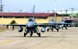 США направлять винищувачі F-16 в Україну - МЗС України