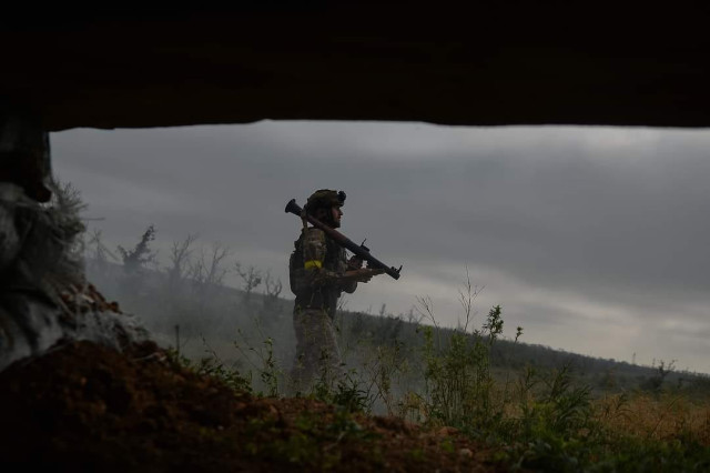 ЗСУ відкинули ворога біля Тернів, але окупанти зміцнили позиції біля Виїмки та Красногорівки ЗСУ відкинули ворога біля Тернів, але окупанти зміцнили позиції біля Виїмки та Красногорівки