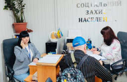 У Дніпрі продовжують підтримувати ВПО з Покровської громади: надано понад 4 тис консультацій