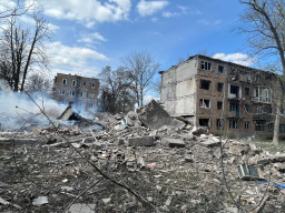 Вмовляння не допомагають: мешканці Авдіївки не хочуть їхати з міста