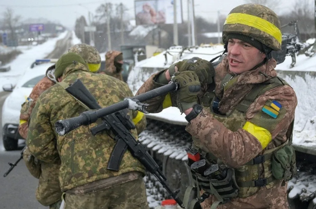 «Не варто недооцінювати противника»: рашисти змінили тактику ведення війни на Авдіївському напрямку