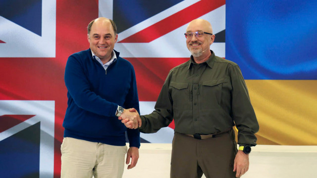 Міністр оборони Великобританії прилетів до Києва