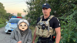 У Крамоторську правоохоронці допомогли бабусі повернутися до дому