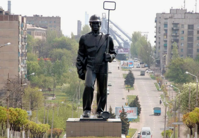 На відновлення тимчасово окупованого Єнакієвого виділили 50 млн рублів