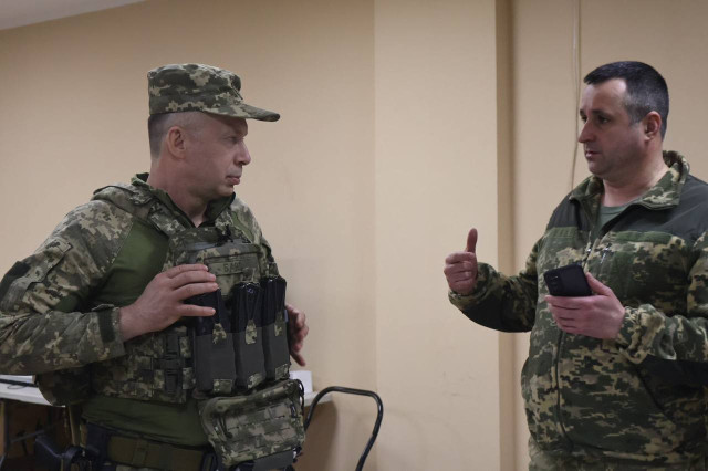 Росіяни посилили обстріли з важкого озброєння в Бахмуті та проводять перегрупування військ