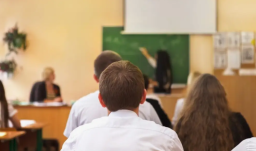 На ТОТ Луганщині ворог запустив навчання школярів у кадетських класах за воєнізованою програмою