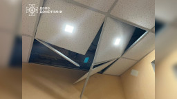 Внаслідок обстрілу у Миколаївці пошкоджено будівлю ДСНС