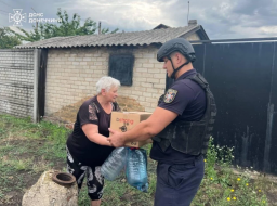 Мешканці Маринівки та Добропілля на Донеччині отримали гуманітарну допомогу - ДСНС