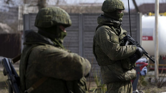 Окупанти запровадили нічну комендантську годину для дітей на Луганщині - ОВА Окупанти запровадили нічну комендантську годину для дітей на Луганщині - ОВА