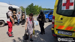 Поліція евакуювала 11 літніх мешканців із Лиманської громади