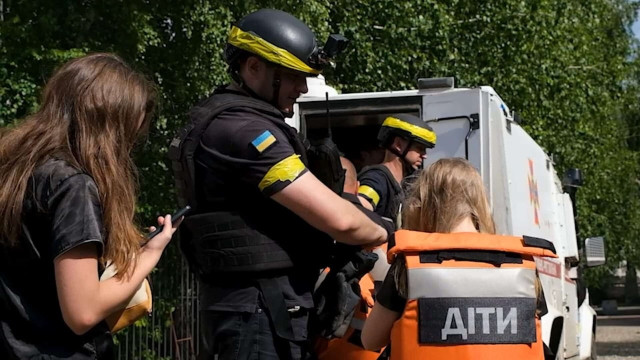 На Донеччині у зоні обов&rsquo;язкової евакуації залишаються 393 дитини