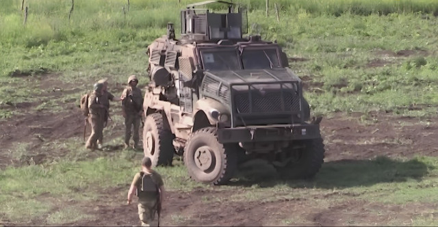 На Донеччині бійці 32-ї бригади гартують новачків у бойових умовах: навчання біля передової На Донеччині бійці 32-ї бригади гартують новачків у бойових умовах: навчання біля передової
