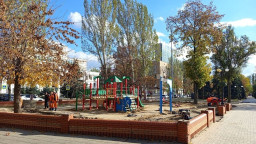У Донецьку росіяни розпочали масштабний ремонт дитзони