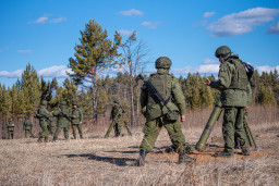 Прикриваються дітьми: на Донеччині росіяни облаштувалися в дитячому таборі