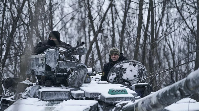 Артилеристи ЗСУ розповіли про ситуація з боєприпасами під Бахмутом - CNN