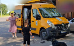 Родина з дітьми евакуювалася з прифронтової Олексієво-Дружківки до Хмельниччини