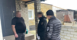 На Донеччині ДБР викрило посадовця: примушував працювати на свою родину