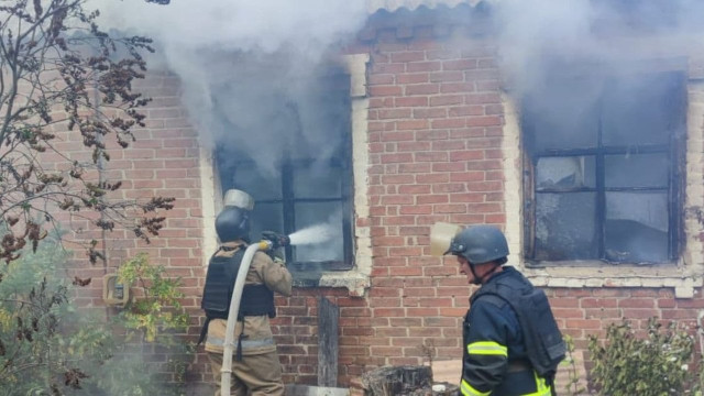 На відкритих просторах Донецької області вирують пожежі