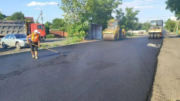 Окупанти заявили про ремонт 11 ділянок доріг у Ясинуватій