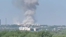 Мешканці окупованого Луганська повідомляють про вибух у місті
