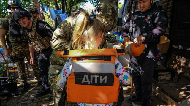 На Донеччині поблизу лінії бойових дій залишаються 19 дітей