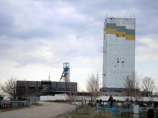 Окупанти на Луганщині розбирають шахти на металобрухт