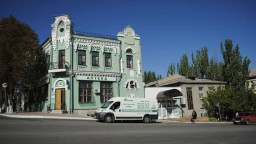 На ТОТ Луганщини зруйновану мережу медпунктів замінять двома пересувними аптеками