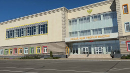 У Маріуполі звітують про "високотехнологічну" школу &mdash; готують до навчального року