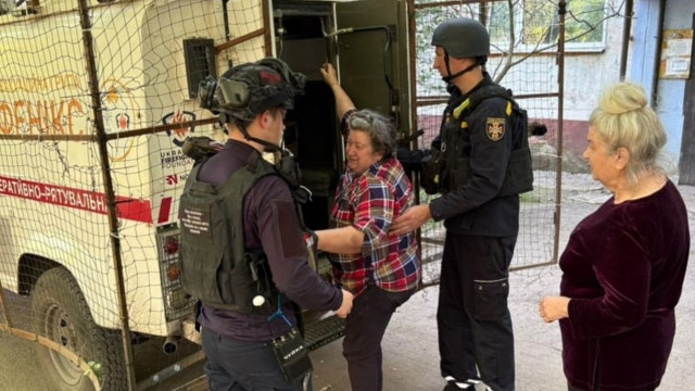 Із прифронтових сіл Донеччини евакуювали ще сімох людей Із прифронтових сіл Донеччини евакуювали ще сімох людей