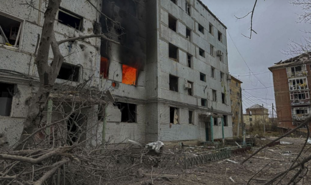 Окупаційна армія на відстані в один кілометр: ворог наближається до Мирнограда