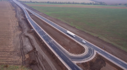 Росіяни відкрили частину траси, яка з'єднає материкову частину РФ з Маріуполем: що відомо