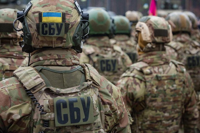 СБУ затримала трьох колаборантів, серед яких колишні чиновники та освітяни