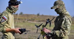 Росіяни атакують на Часовому Яру саморобними дронами – 24 ОМБр