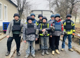 Комунальники Покровської громади отримали допомогу для безпечної роботи