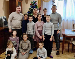Евакуйований дитячий будинок сімейного типу отримав нове житло на Київщині