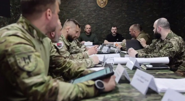 Міністр МВС відвідав позиції українських захисників на Донеччині