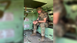 Медик київської поліції врятував чотирьох поранених бійців під шквальним вогнем на Донеччині
