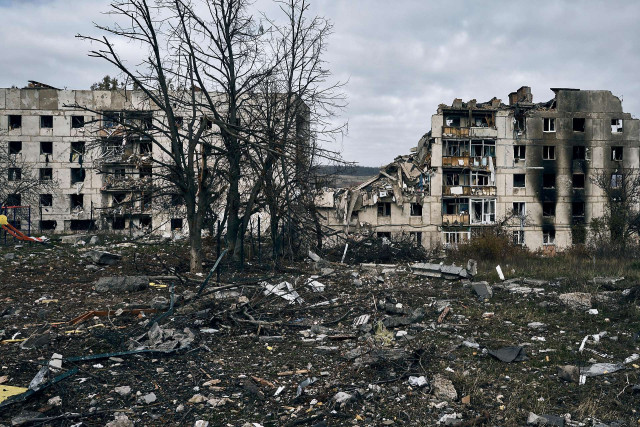 ЗСУ знищили гармату та склад з боєприпасами на Бахмутському напрямку ЗСУ знищили гармату та склад з боєприпасами на Бахмутському напрямку